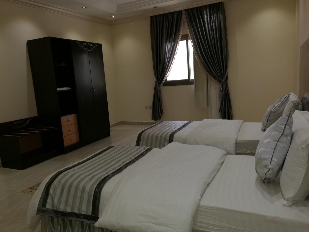Al Ezzah Palace Hotel Suites Dżedda Zewnętrze zdjęcie